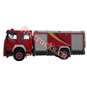 double cabin 4x2 SINOTRUCK fire pumper