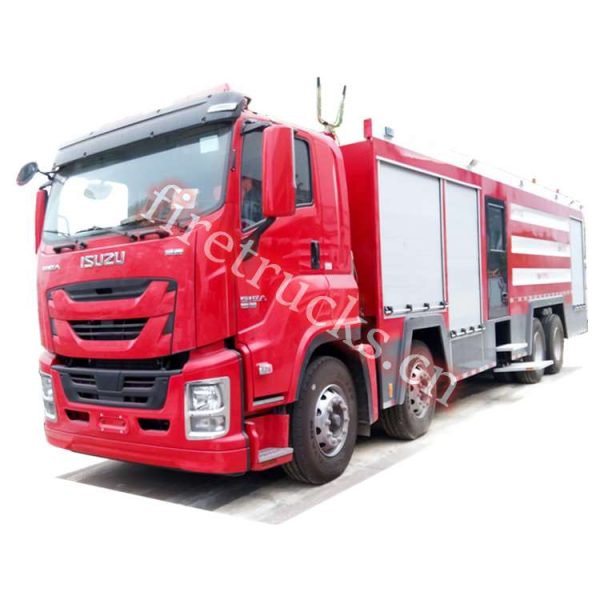 high advance fire tankers GIGA ISUZU chassis shows on firetrucks.cn